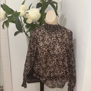 New from a boutique!Hayden Cream and Brown Ruffled Puff Sleeve Blouse